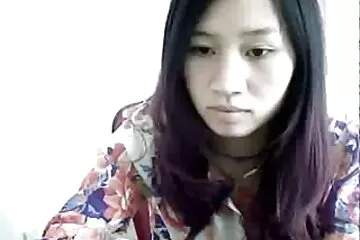 امرأة سمراء مارس الجنس مع صديقها احلا سكسي عربي قبل العمل