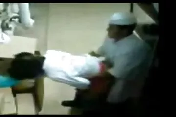 الرجال افلام سكسي مترجم عربي الناضجون جعلوا الشباب كيرا يتدفقون على سرير وودمان.