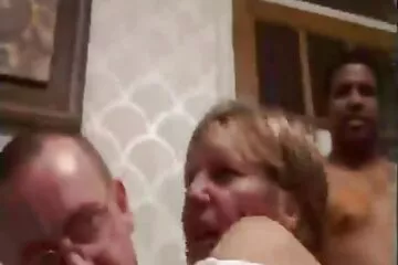 السائح الروسي سيفعل أي شيء للعملة التشيكية بنات عربي سكسي
