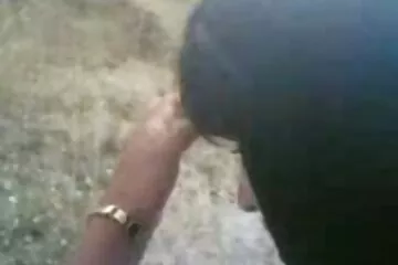 شعار محلوق يمارس الجنس مع الكلبة سكسي عربي محرم المتزوجة في السيارة وتلتصق في فمها