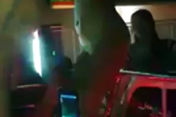 قام الطالب بممارسة الجنس مع موقع عربي سكسي زميل له ، ولم يكن لديه وقت لسحب القضيب من كس وانتهى في الواقي الذكري.